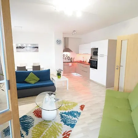 Madelein Apartment *